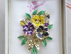 exquisite-brooch